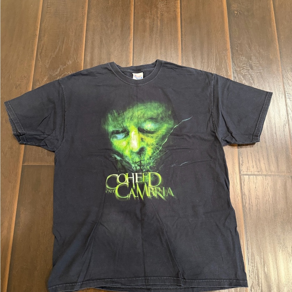 Vintage Hanes Black Short-Sleeve Coheed and Cambria Tee with Green Graphic